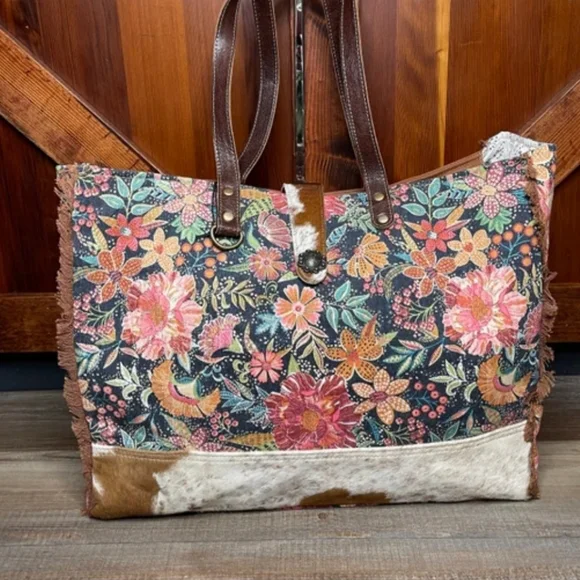 NWT Myra Bag Boho Leather & Floral Canvas Weekender Travel Bag - Picture 6 of 10